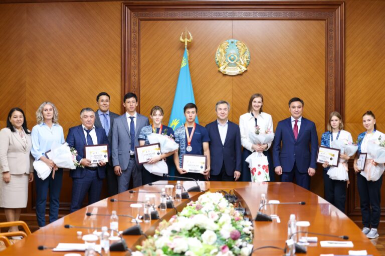 Баталов және Сыздықбеков (2)