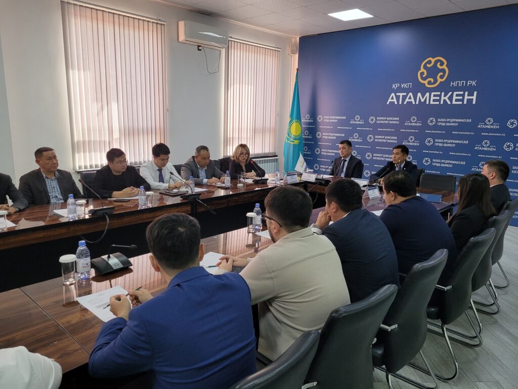 Білім салалық кеңесі (5)